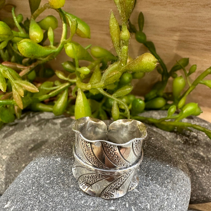 Sterling silver leaf deals ring