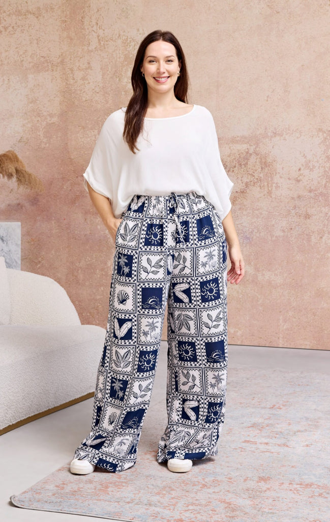 boho fashion navy blue white floral patterned print