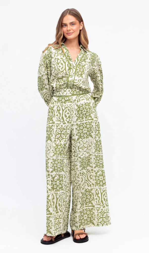 label-of-love-patterned-pant-green-floral