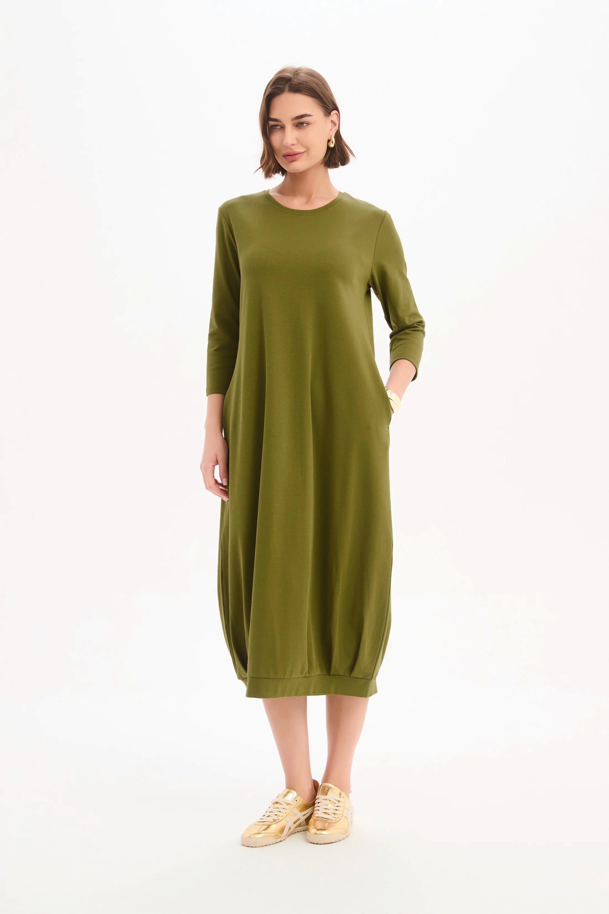how to hem jersey dress How to Hem Knit Fabric by Hand. Two ways of Sewing Knitted Fabrics