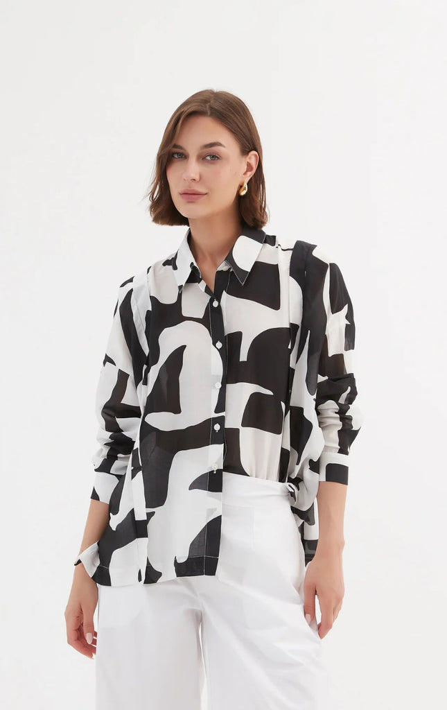 tirelli-boxy-pleat-shirt-geometric-abstract-buttoned-women's-black-white-blue-long-sleeves