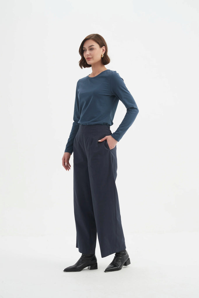 tirelli-classic-trouser-navy-long-pockets-business-dark-blue-elastic-back