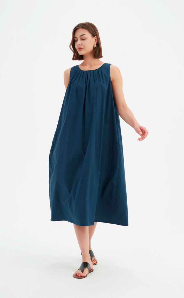 tirelli-pleat-neck-dress-blue-white-sleeveless-cotton-midi-length-round-pleated-neck